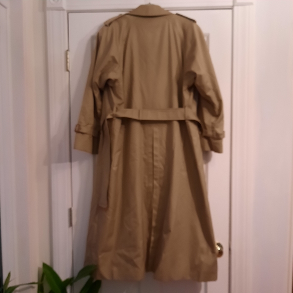 Vintage Burberry Trench Coat - Picture 10 of 15